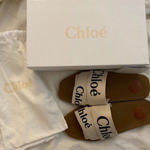Chloe Woody Sliders